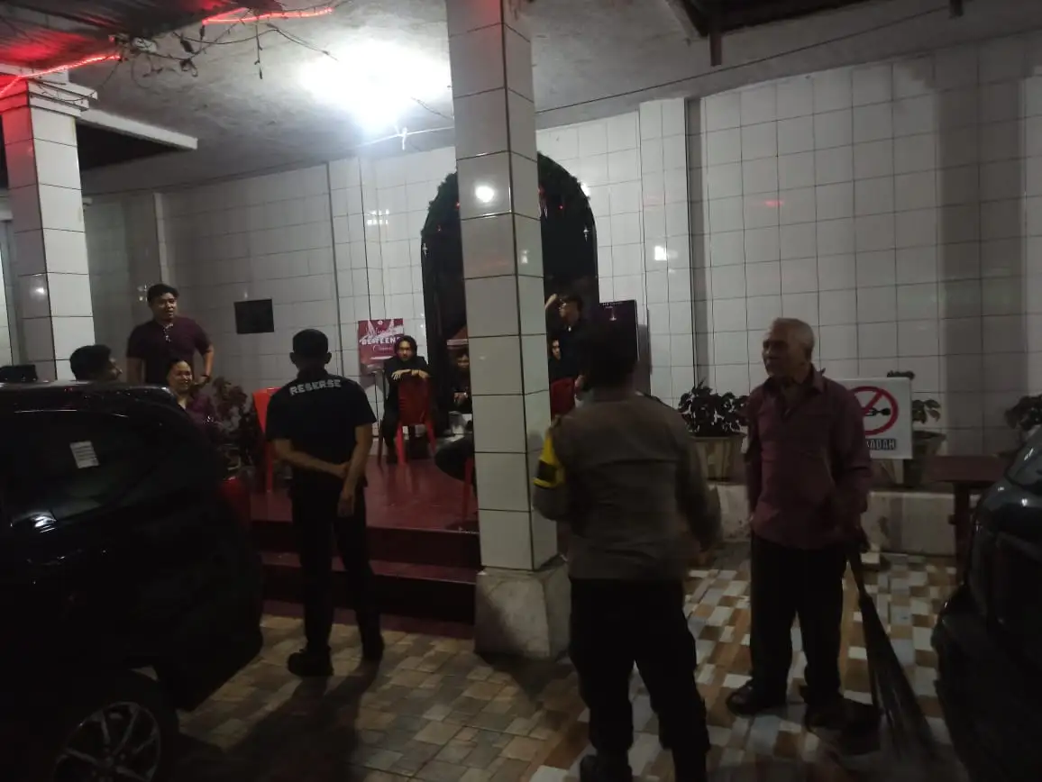 Patroli Dialogis Malam Hari, Polsek Eris Hadirkan Rasa Aman di Tengah Warga